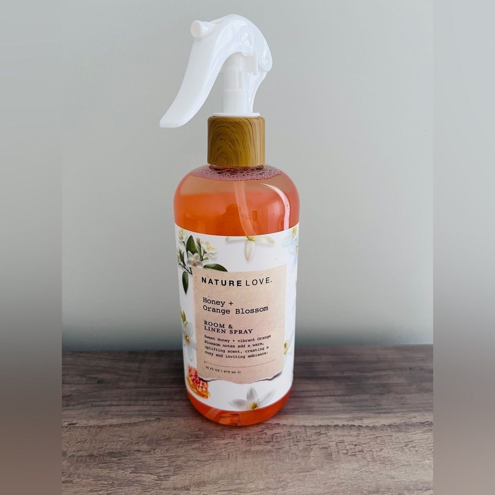 NATURE LOVE ~ Honey + Orange Blossom ROOM LINEN Fabric 473ml
Uplifting SPRAY